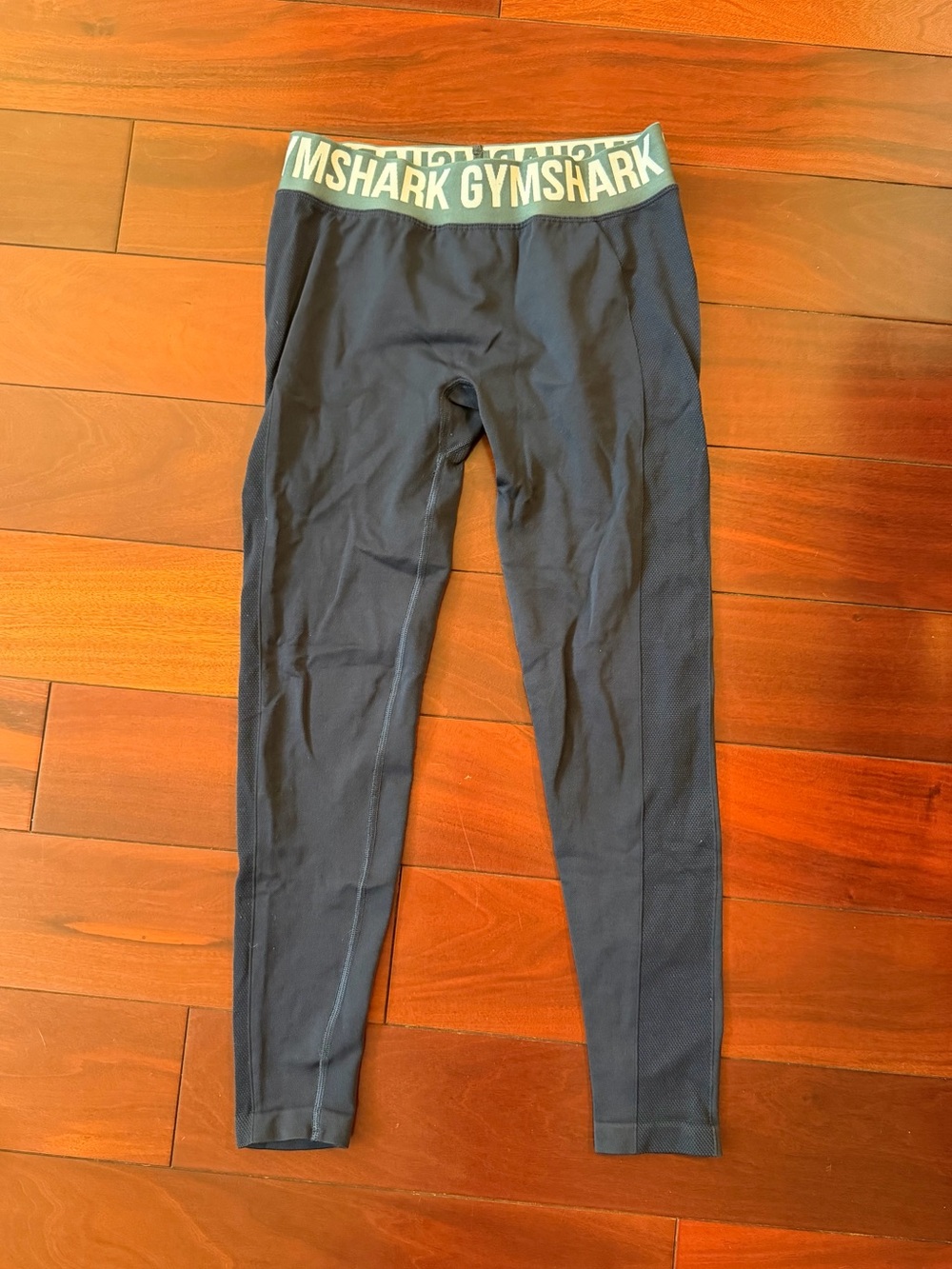 Gymshark Women’s Leggings Medium Navy Blue Athletic Workout Made in Turkey